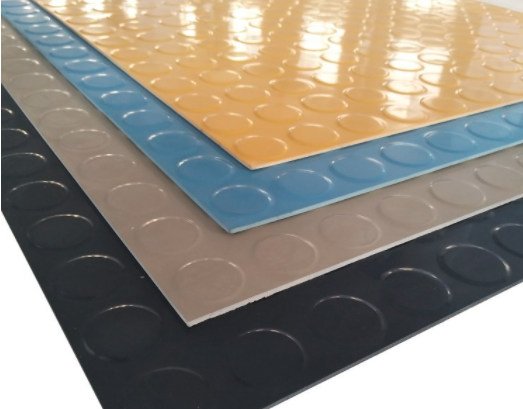 What Is the Difference Between Vinyl and Rubber Flooring? - Rubcorp