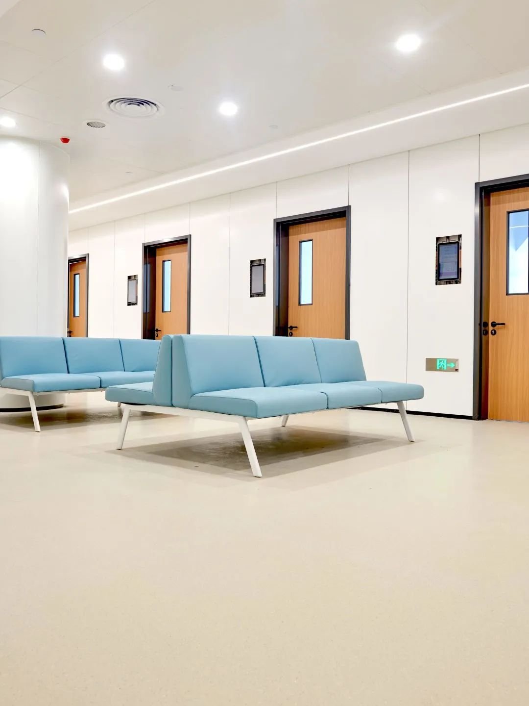 Homogeneous hospital vinyl sheet flooring