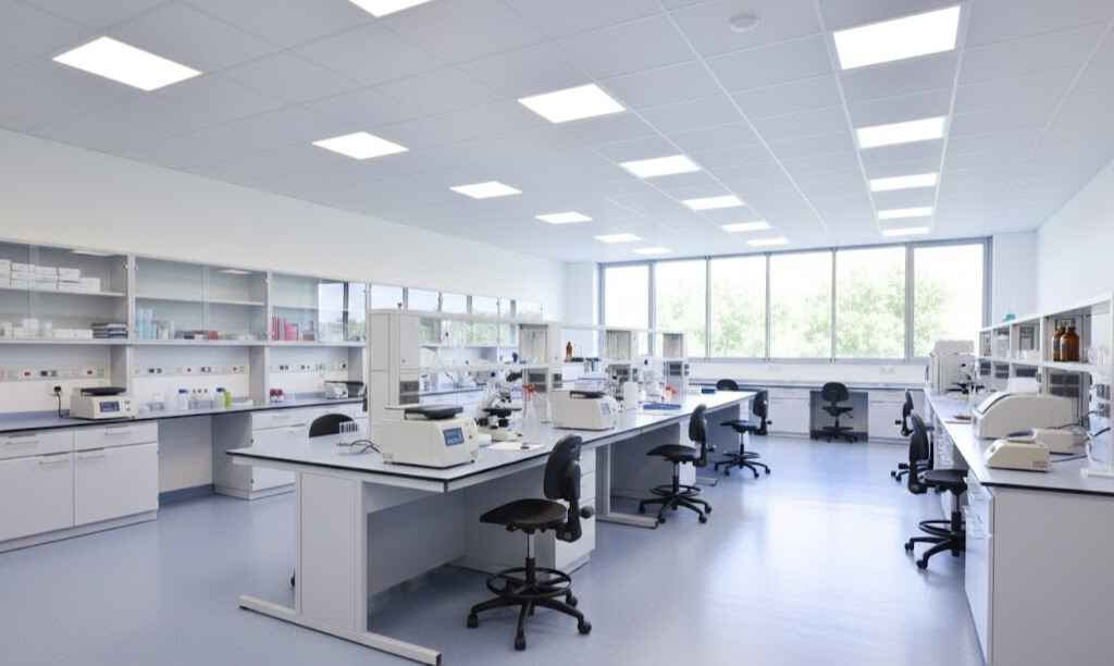 Homogeneous Flooring in Labs 1 pic .jpg