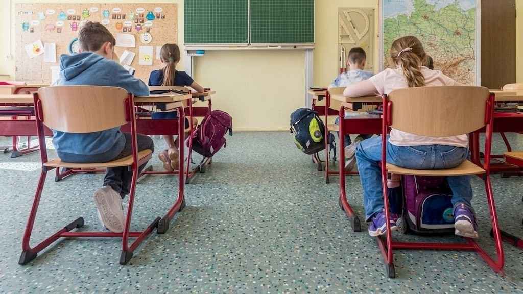 Heterogeneous Vinyl in Universities 3 Pic